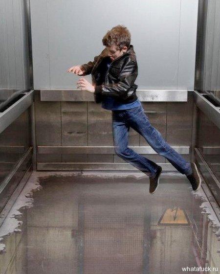 Иллюзия в лифте
